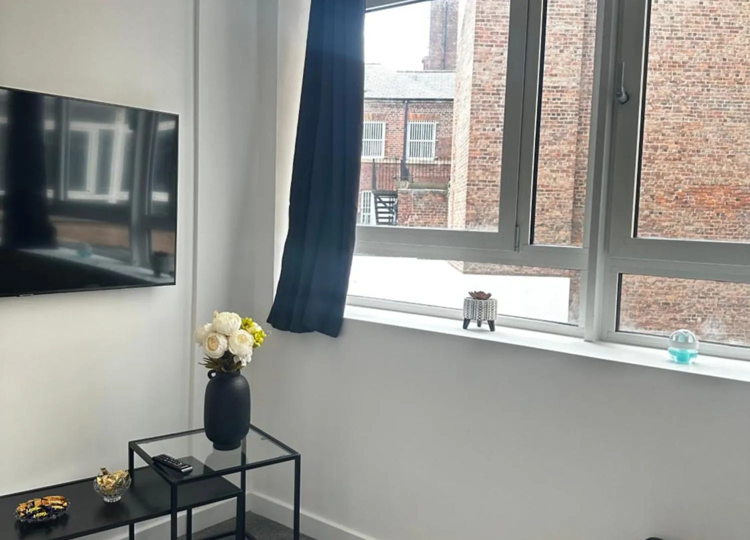 Stylish Central Retreat, Heart Of The Action, Netflix Sheffield